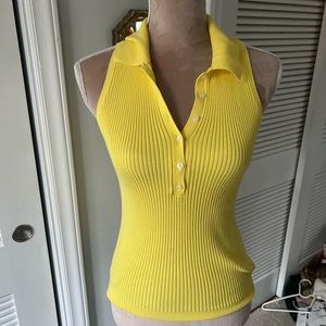 Sleeveless ribbed sweater
